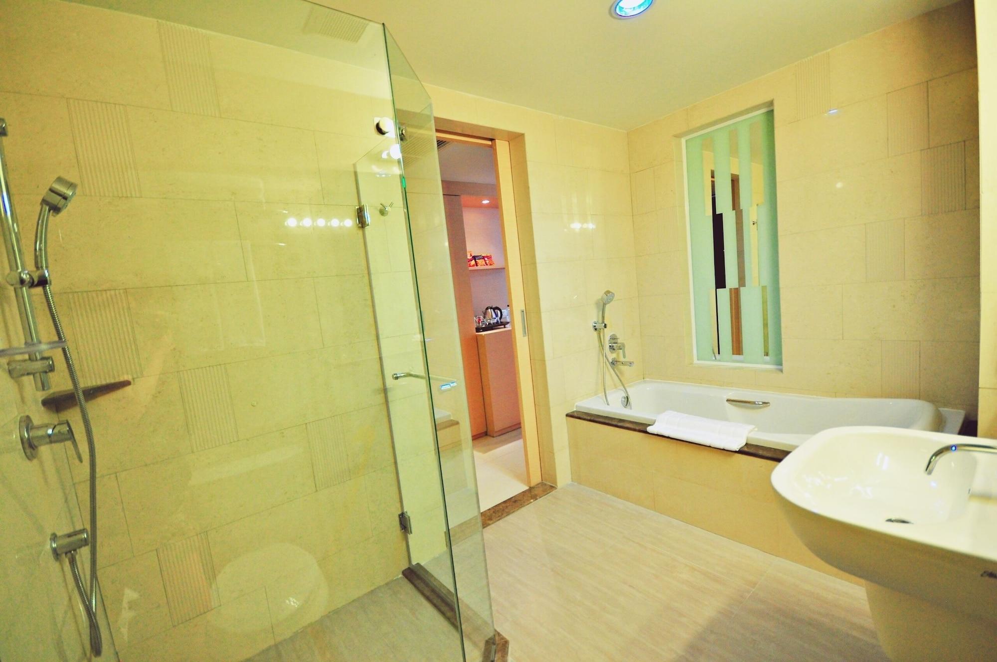 Parinda Hotel Bangkok Exteriör bild