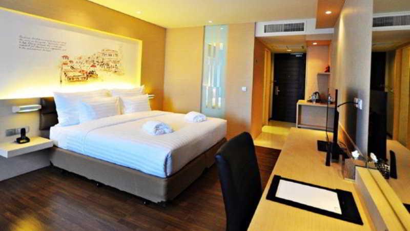 Parinda Hotel Bangkok Exteriör bild