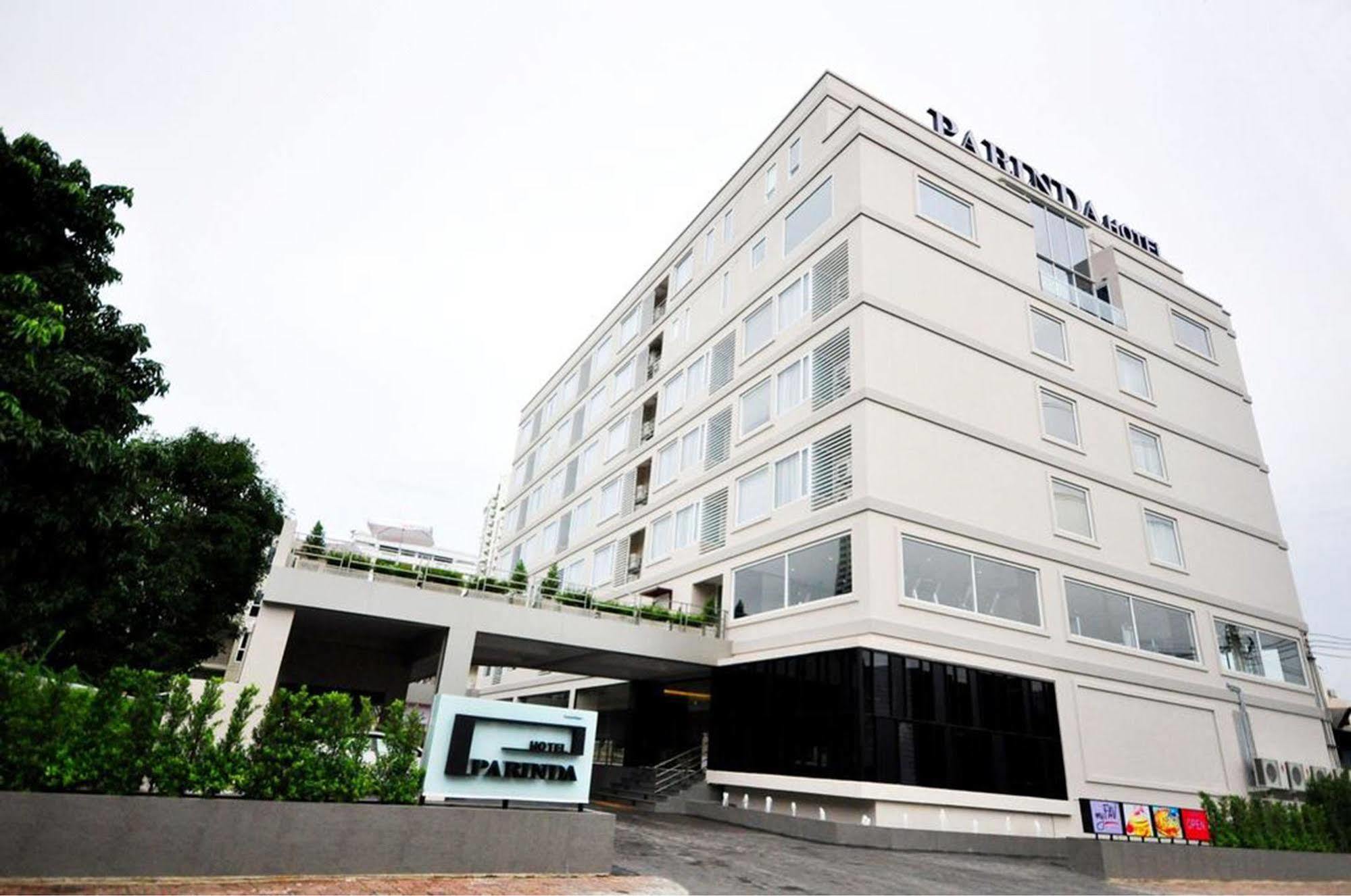 Parinda Hotel Bangkok Exteriör bild